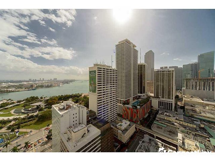 2 bed Condo in Miami