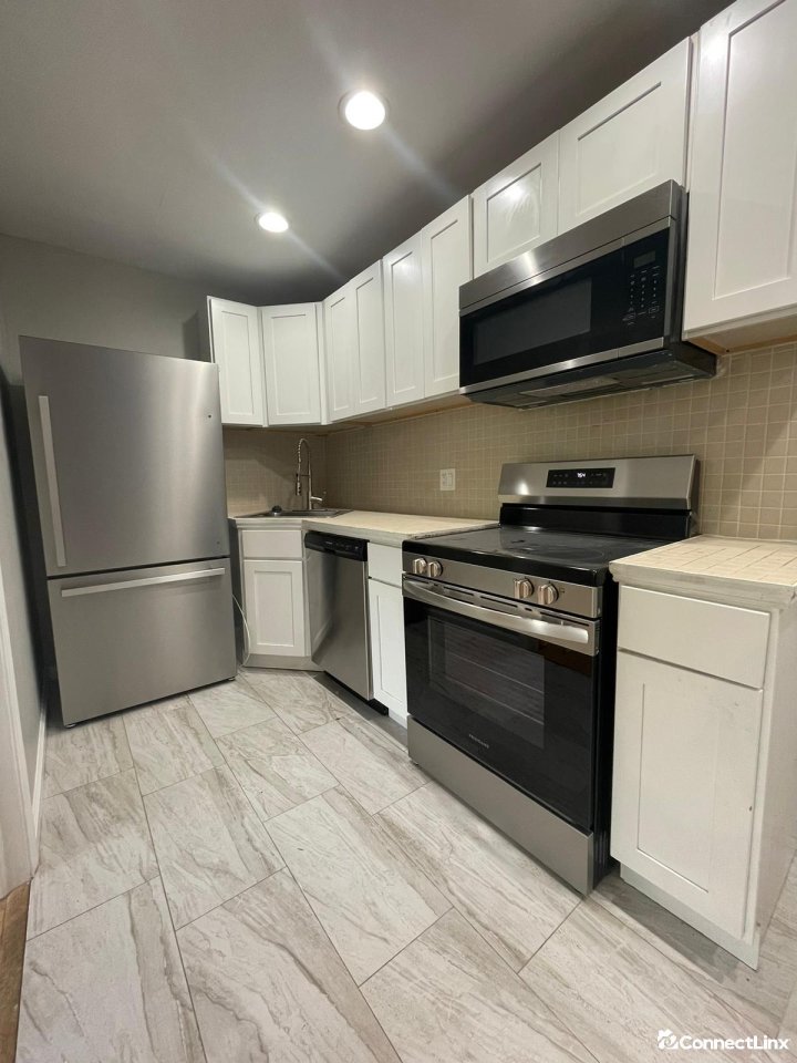 5 bed Apartments in New Haven