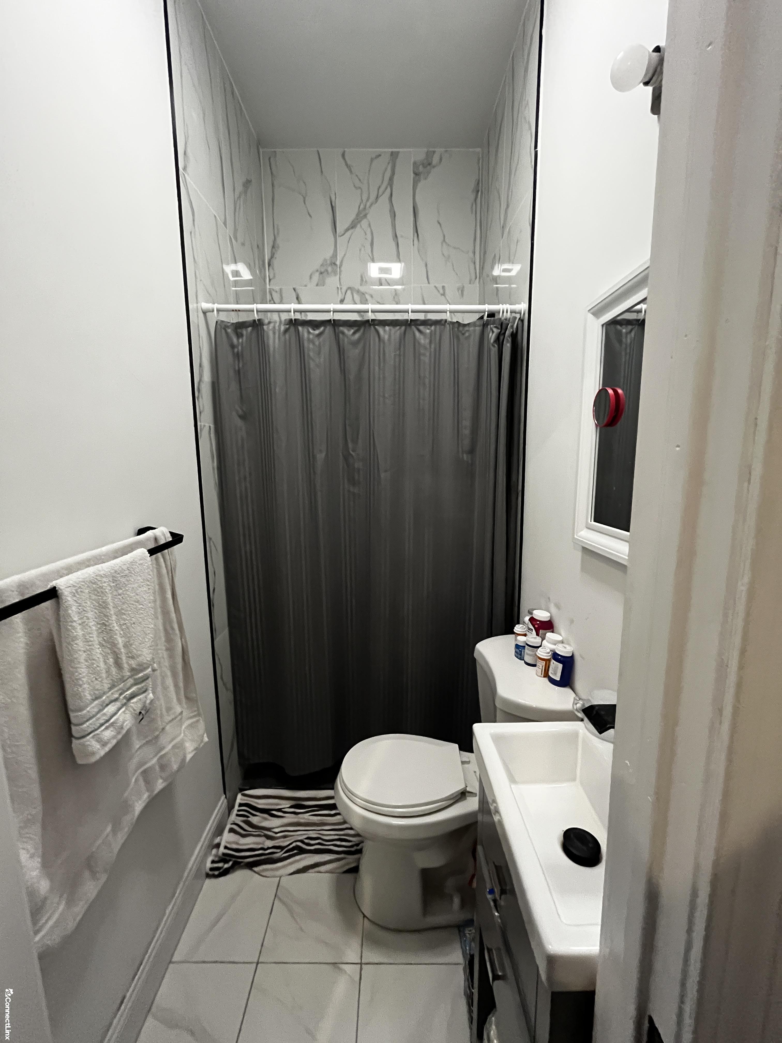 Photo 4 of 3 bed apartment in New Haven