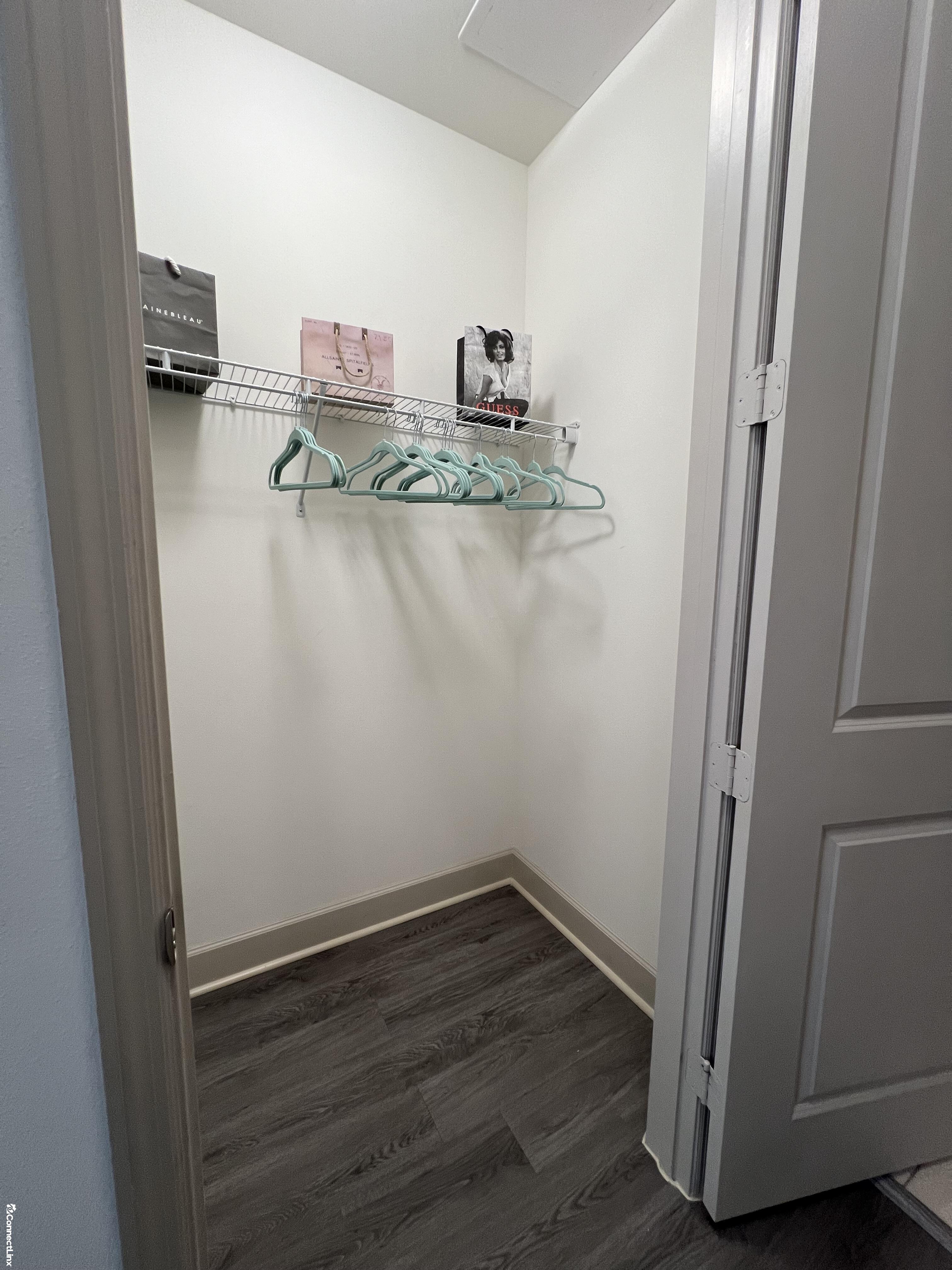 Photo 6 of 1 bed apartment in Miami