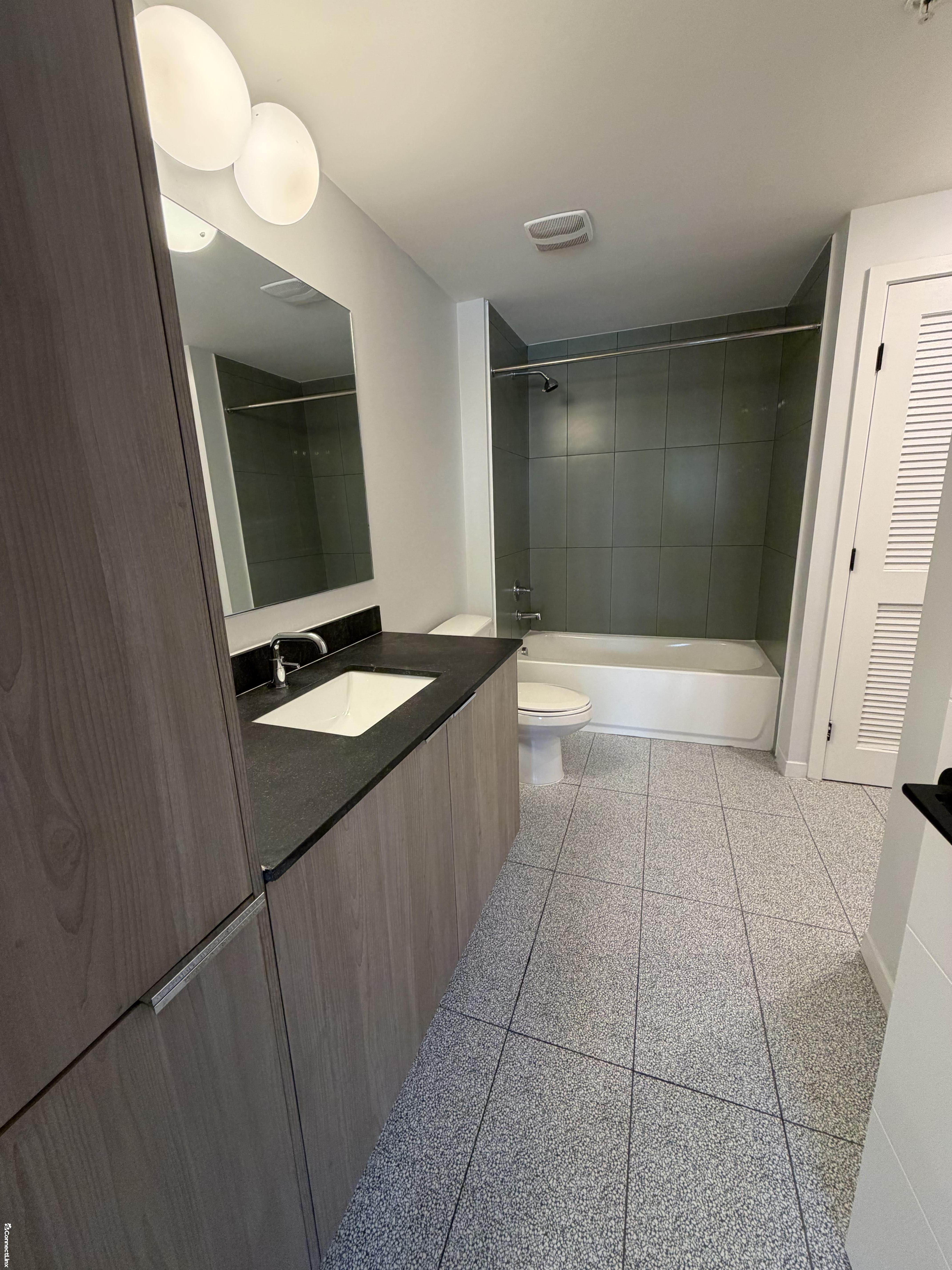 Photo 7 of 1 bed apartment in Miami