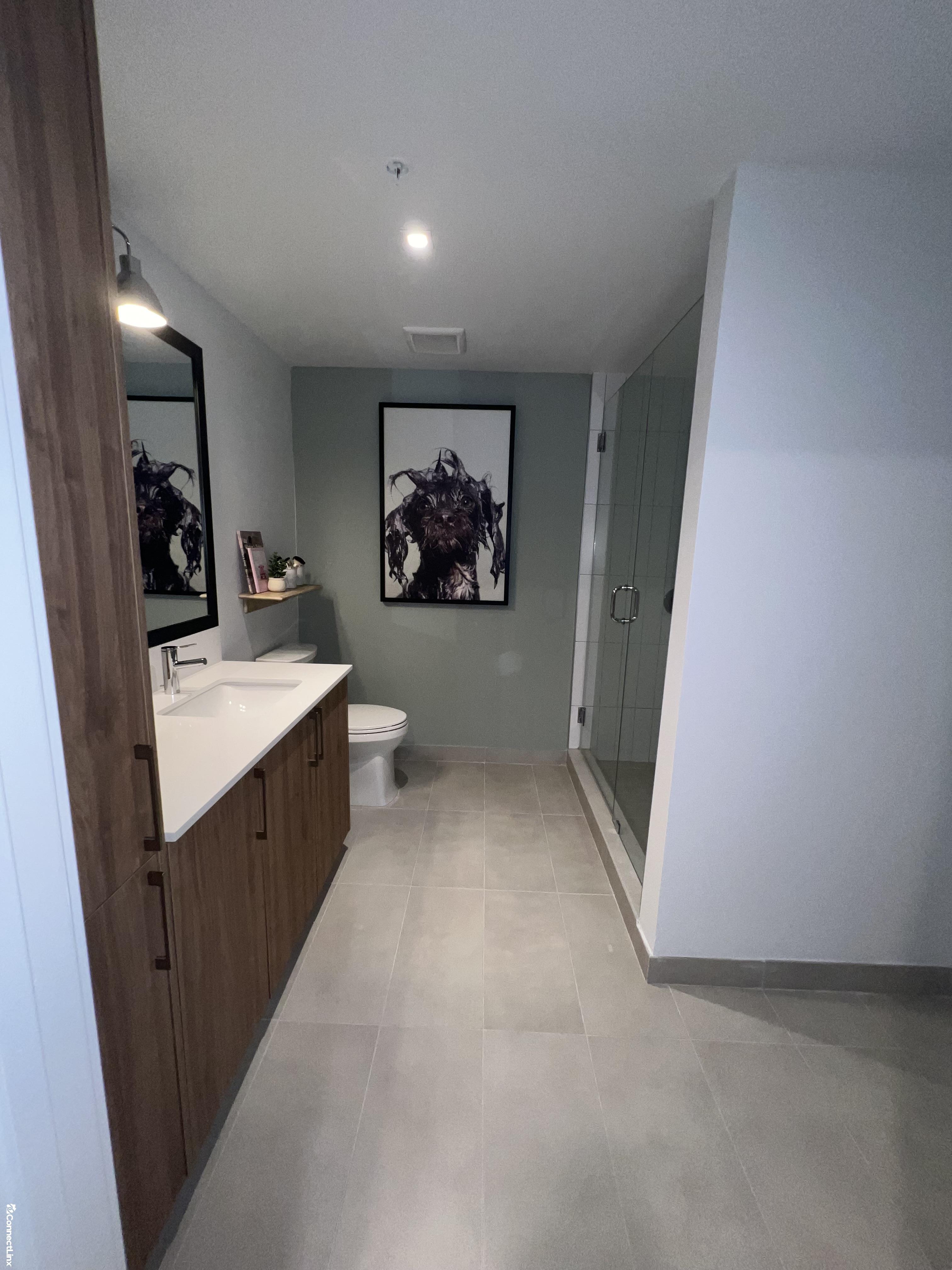 Photo 2 of 1 bed apartment in Miami
