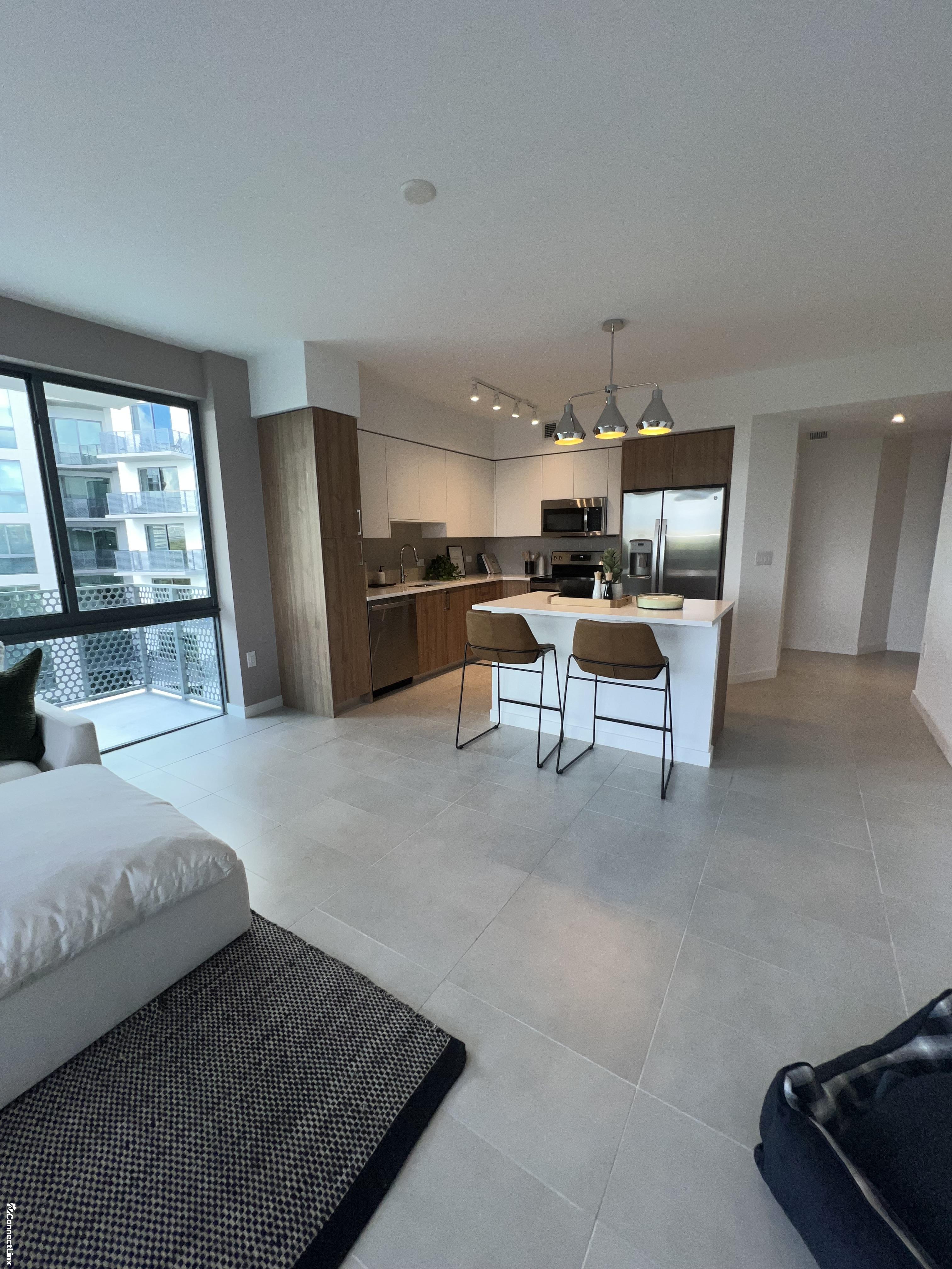 Photo 4 of 1 bed apartment in Miami