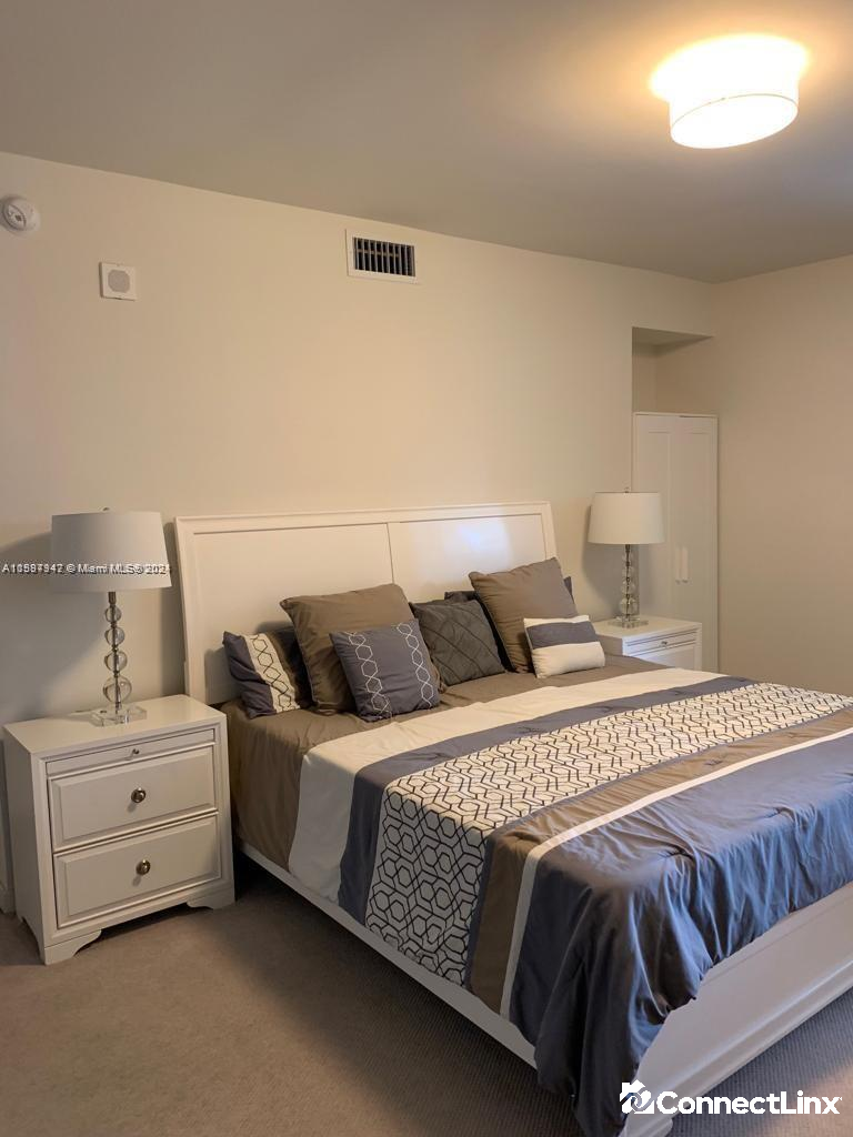 Photo 6 of 2 bed apartment in Miami