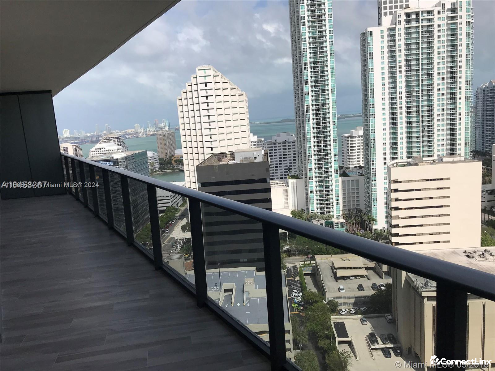 2 Bed Condo in Downtown Miami, Miami