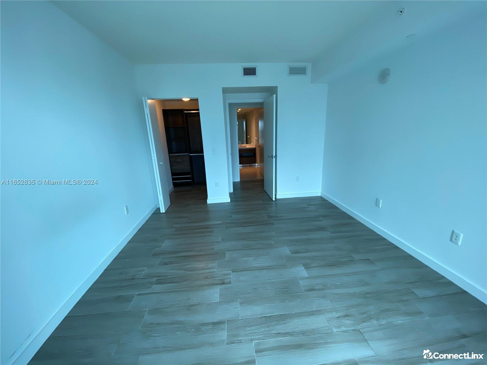Photo 7 of 1 bed condo in Miami