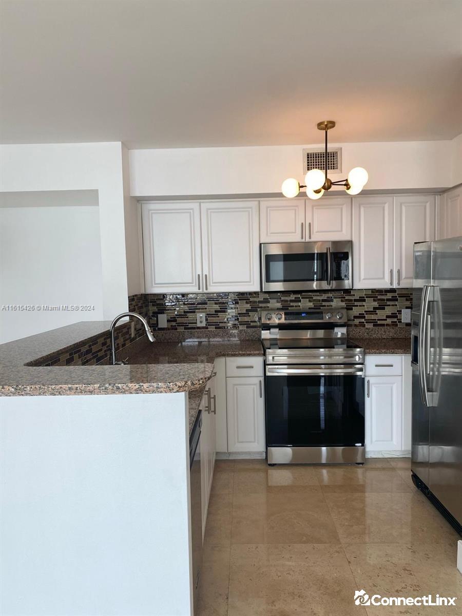 Photo 2 of 2 bed condo in Miami