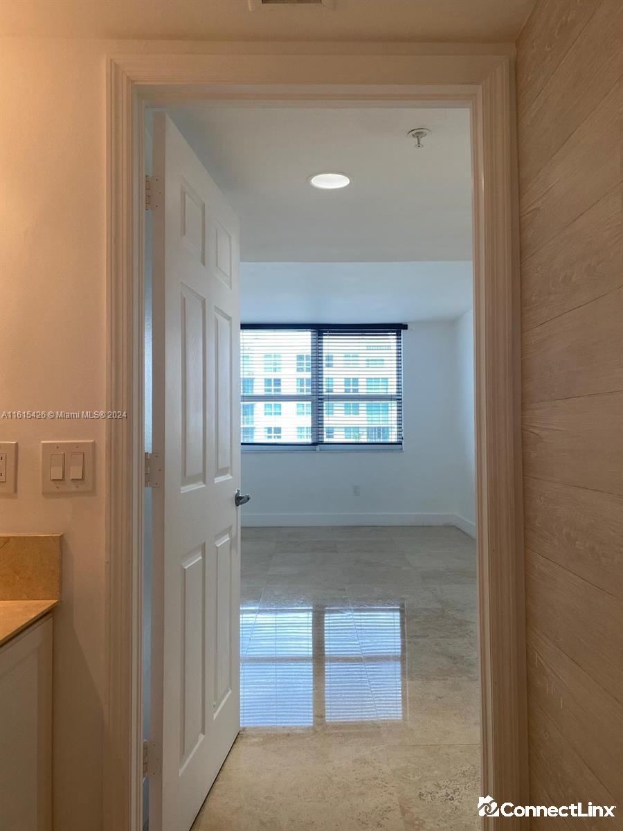 Photo 4 of 2 bed condo in Miami