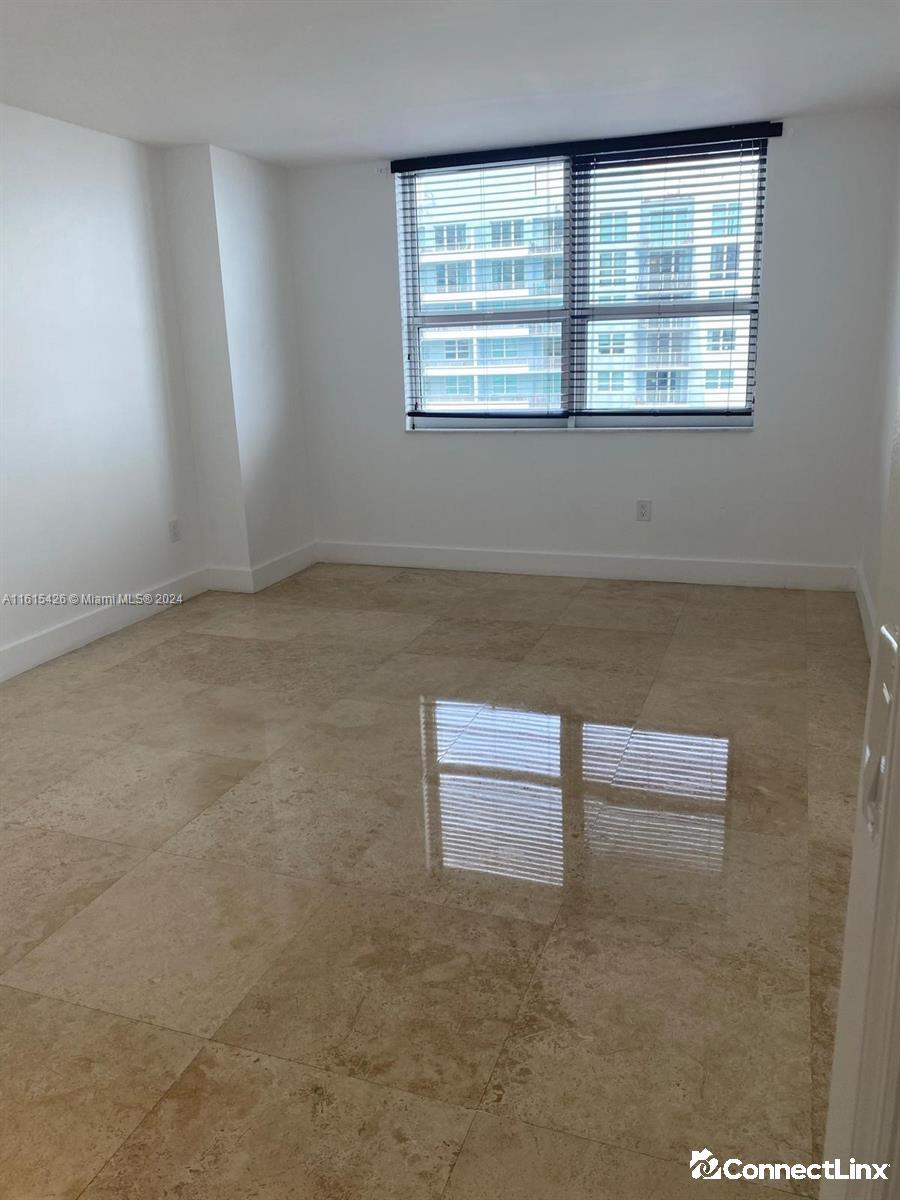 Photo 6 of 2 bed condo in Miami