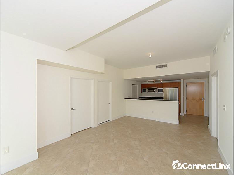 Photo 2 of 2 bed condo in Miami