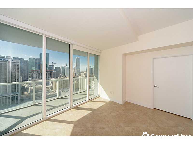 Photo 4 of 2 bed condo in Miami