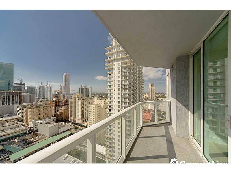 Photo 6 of 2 bed condo in Miami