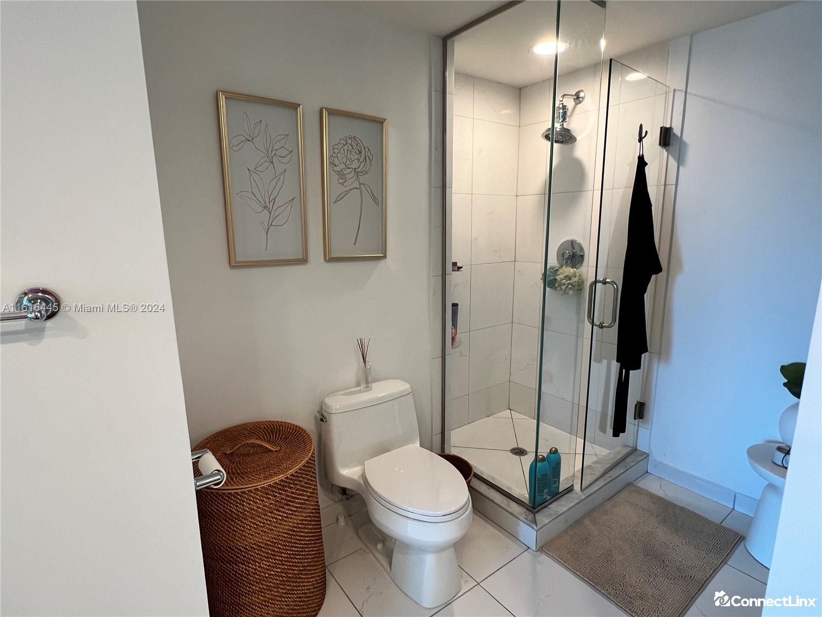 Photo 4 of 2 bed condo in Miami