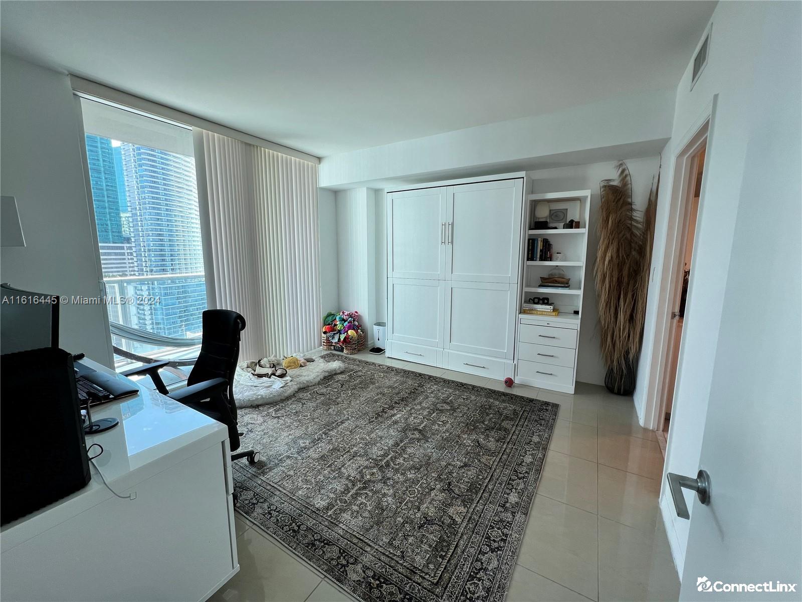 Photo 7 of 2 bed condo in Miami