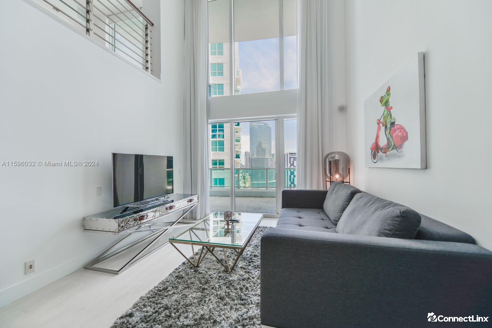 Photo 5 of 2 bed condo in Miami