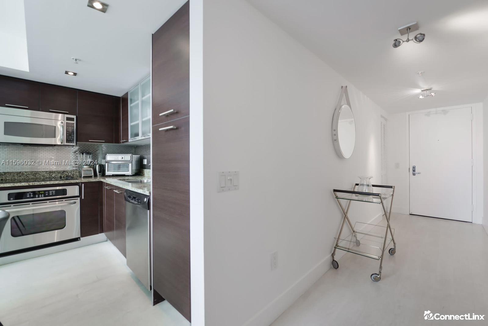 Photo 8 of 2 bed condo in Miami