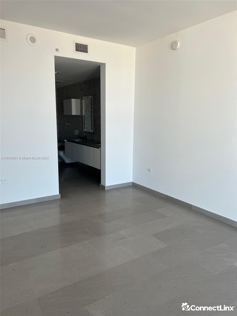 Photo 2 of 1 bed condo in Miami