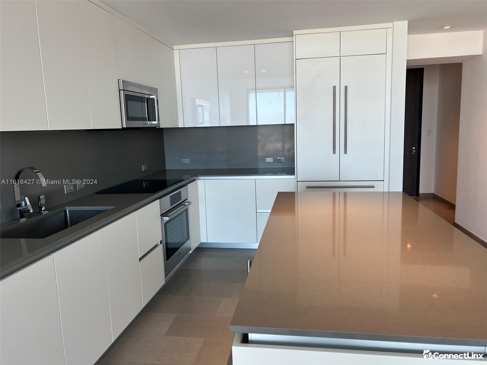 Photo 6 of 1 bed condo in Miami