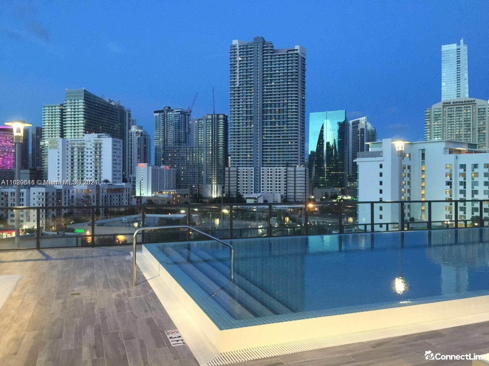 Photo 8 of 1 bed condo in Miami