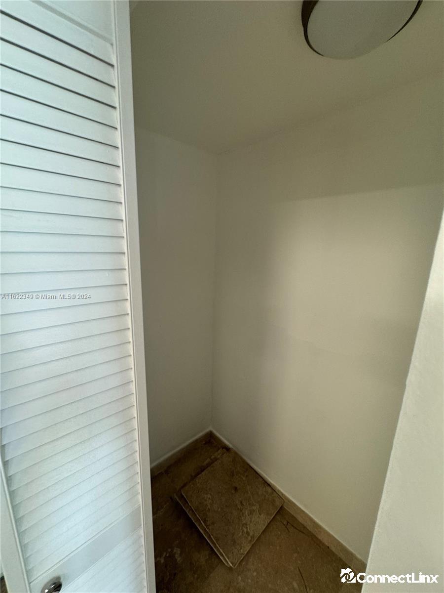 Photo 2 of 1 bed condo in Miami