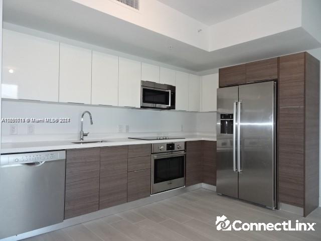 Photo 2 of 1 bed condo in Miami