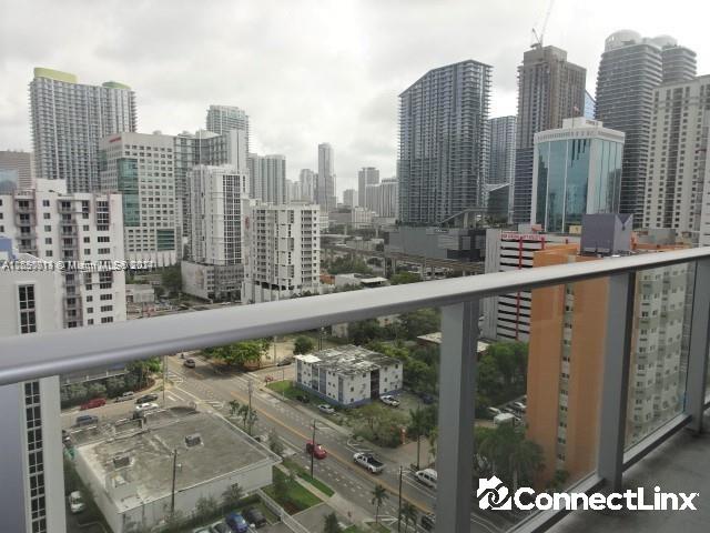 Photo 3 of 1 bed condo in Miami