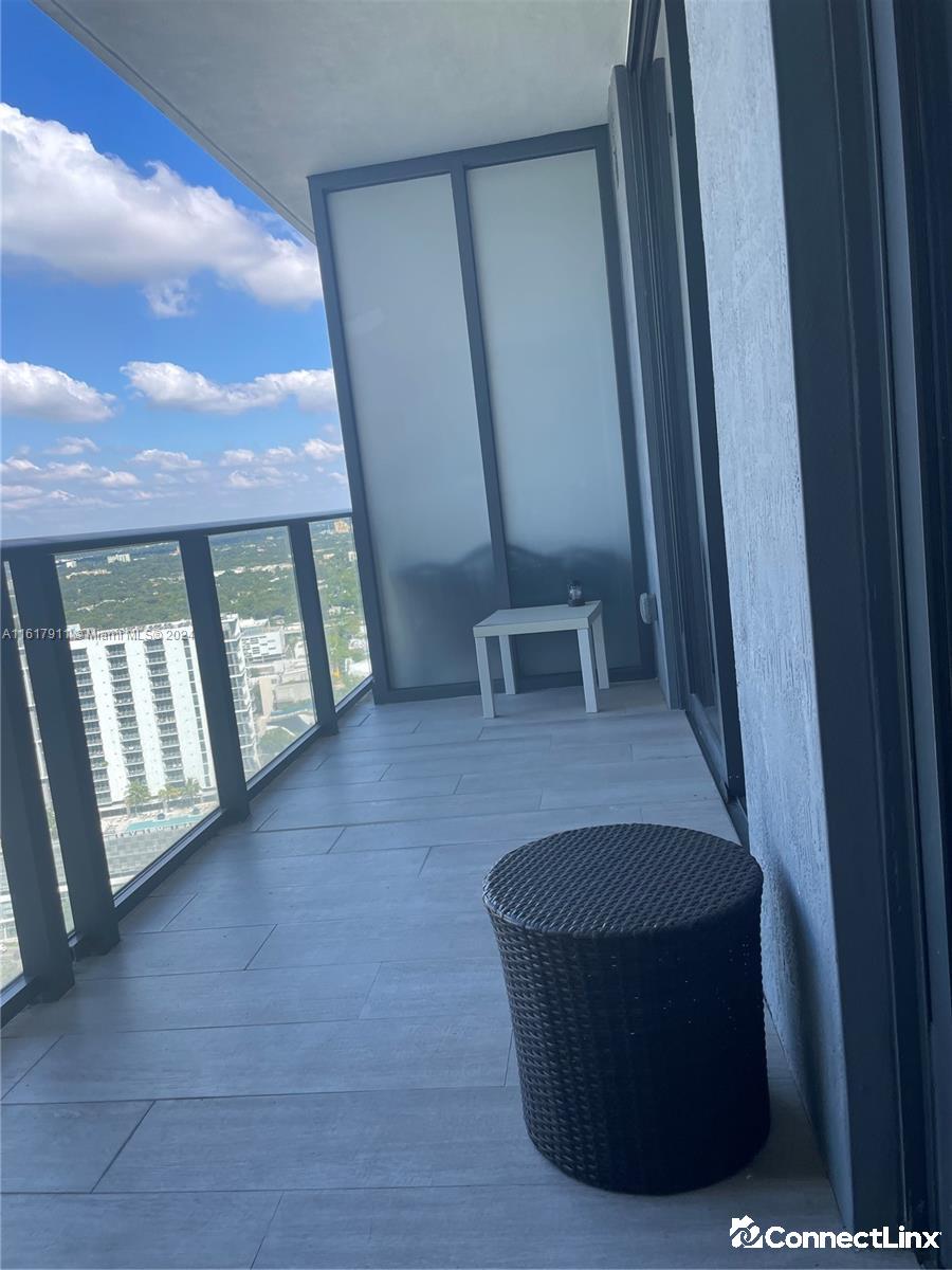 Photo 3 of 1 bed condo in Miami