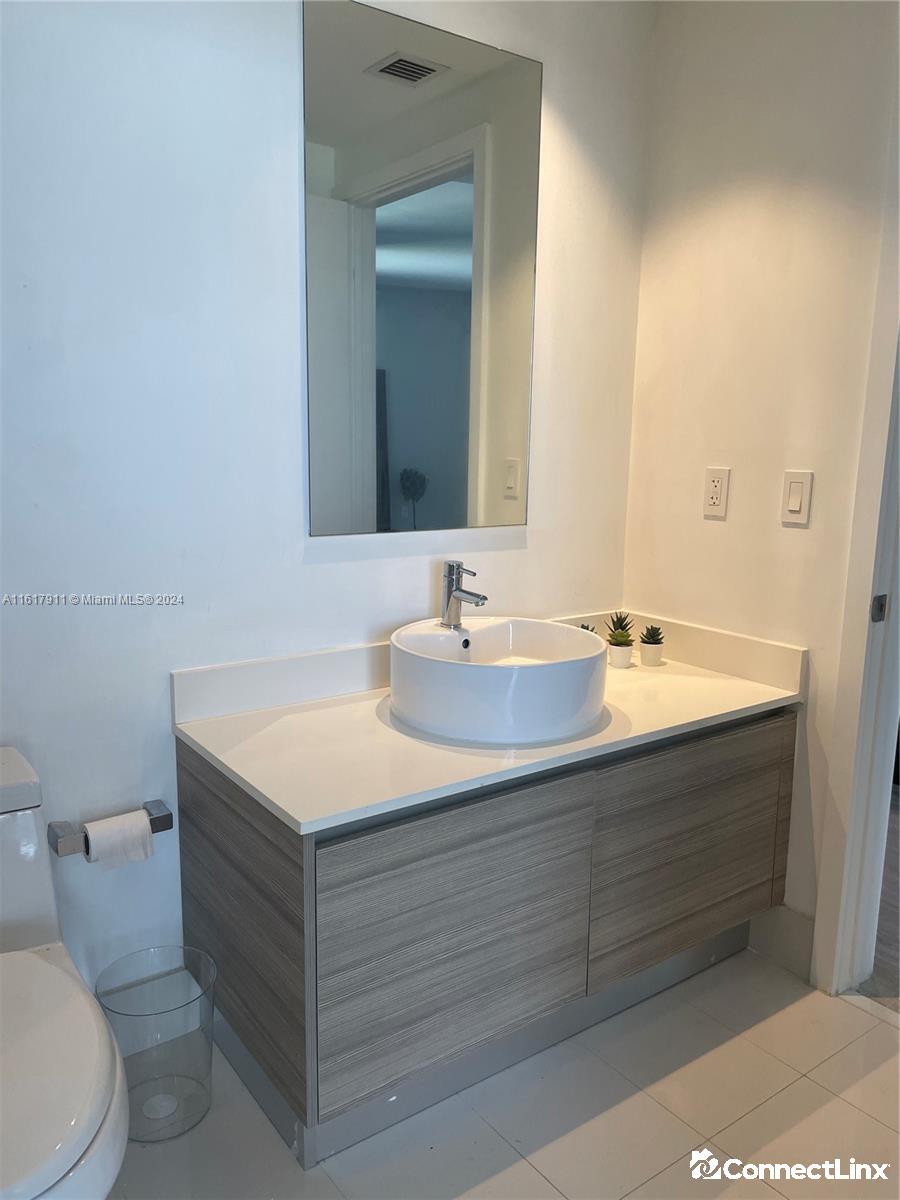 Photo 8 of 1 bed condo in Miami