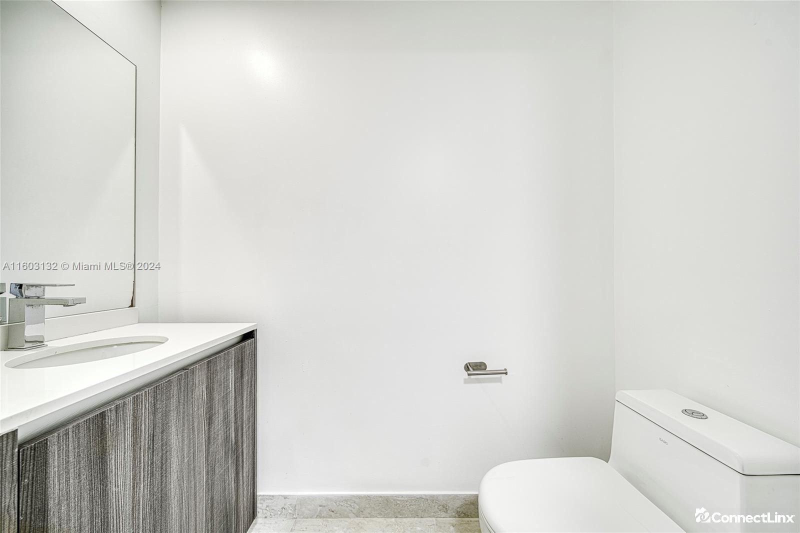 Photo 2 of 1 bed condo in Miami