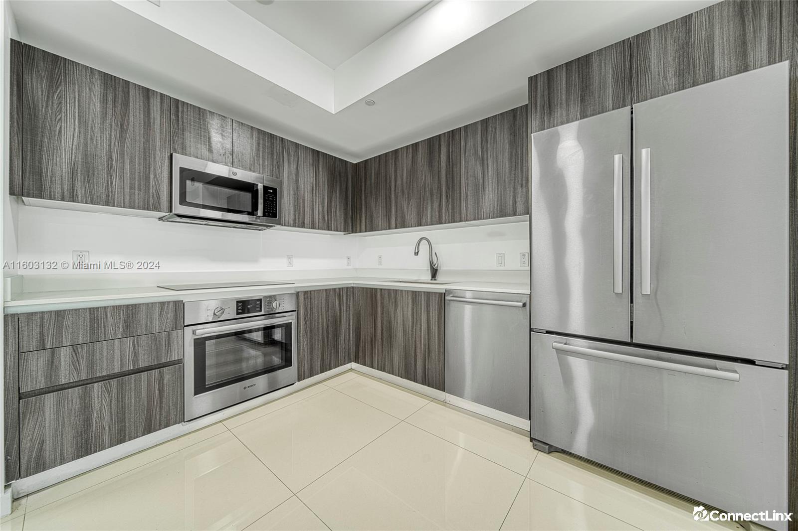 Photo 6 of 1 bed condo in Miami