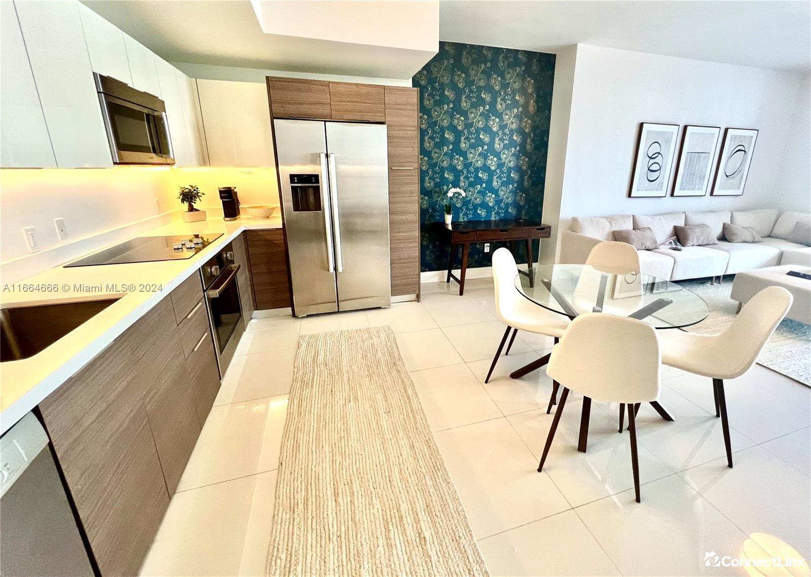 Photo 3 of 1 bed condo in Miami