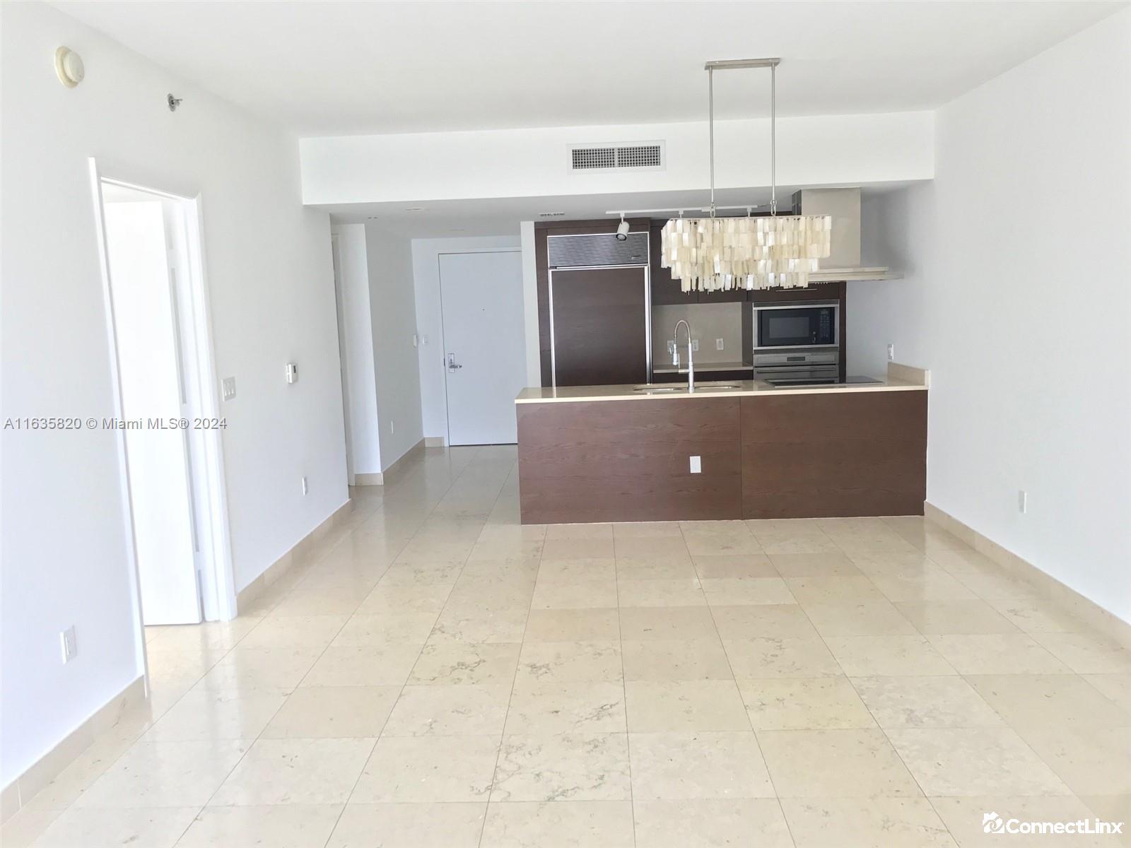 Photo 8 of 1 bed condo in Miami
