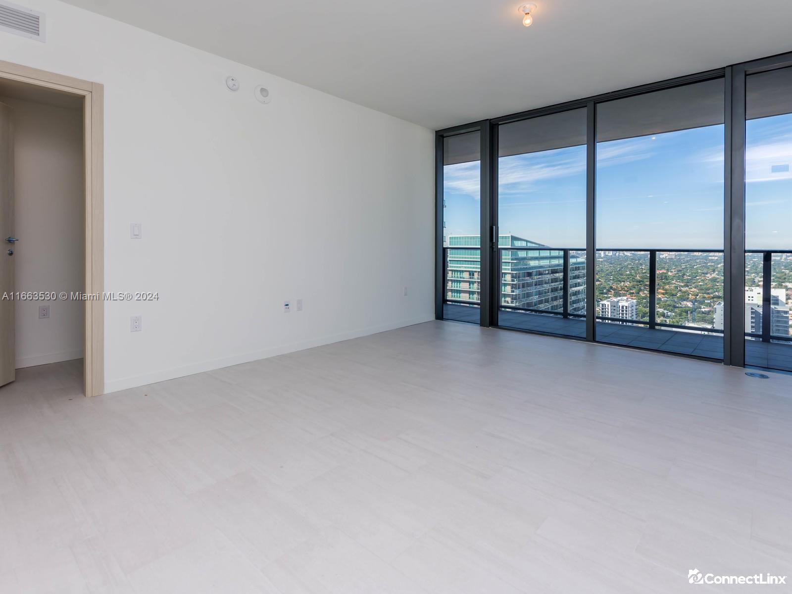Photo 4 of 1 bed condo in Miami