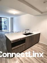 Photo 2 of 1 bed condo in Miami
