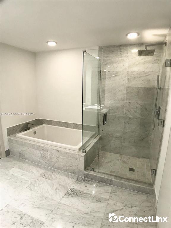 Photo 3 of 1 bed condo in Miami