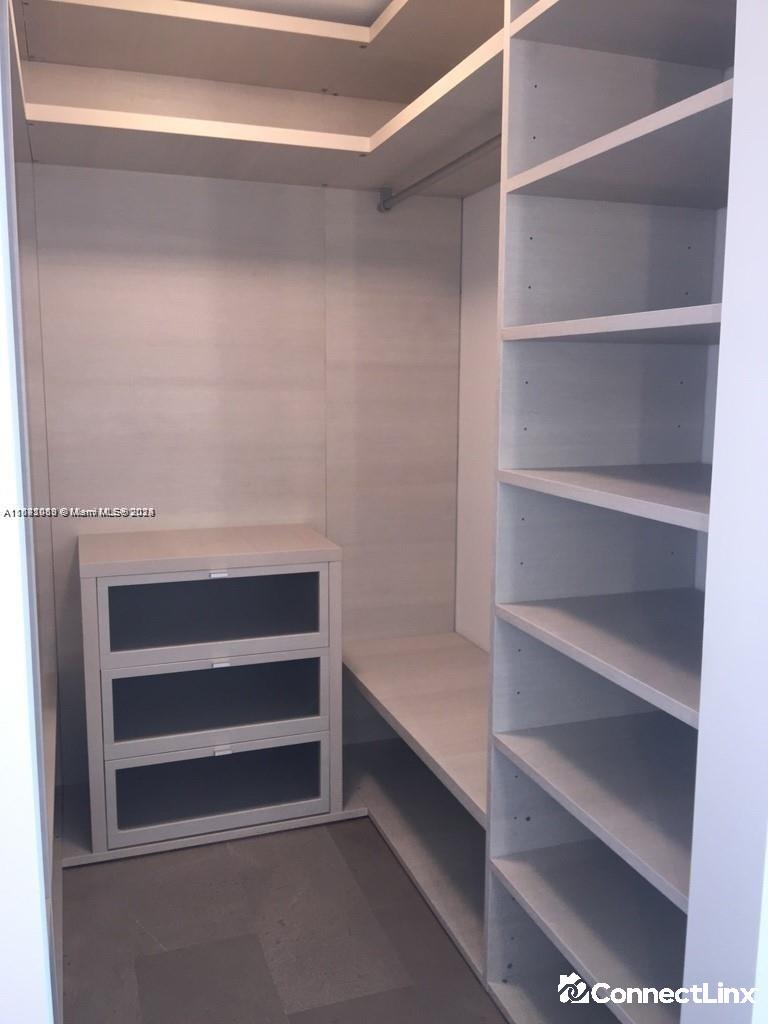 Photo 2 of 1 bed condo in Miami