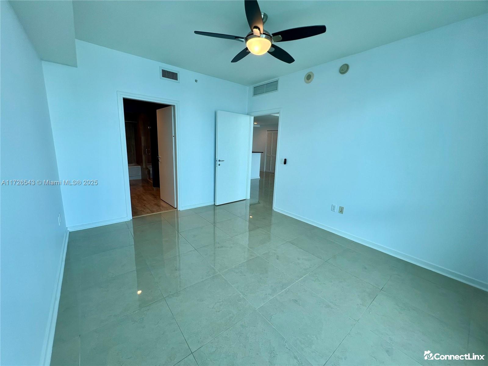 Photo 2 of 2 bed condo in Miami