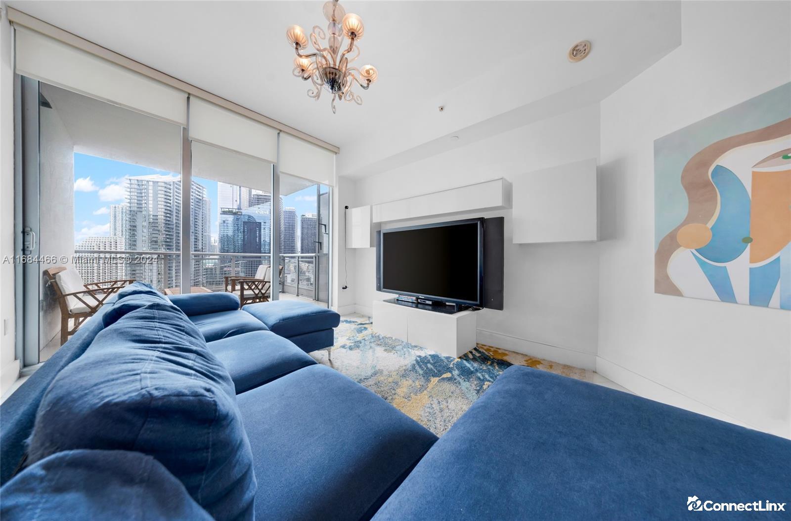 Photo 7 of 2 bed condo in Miami