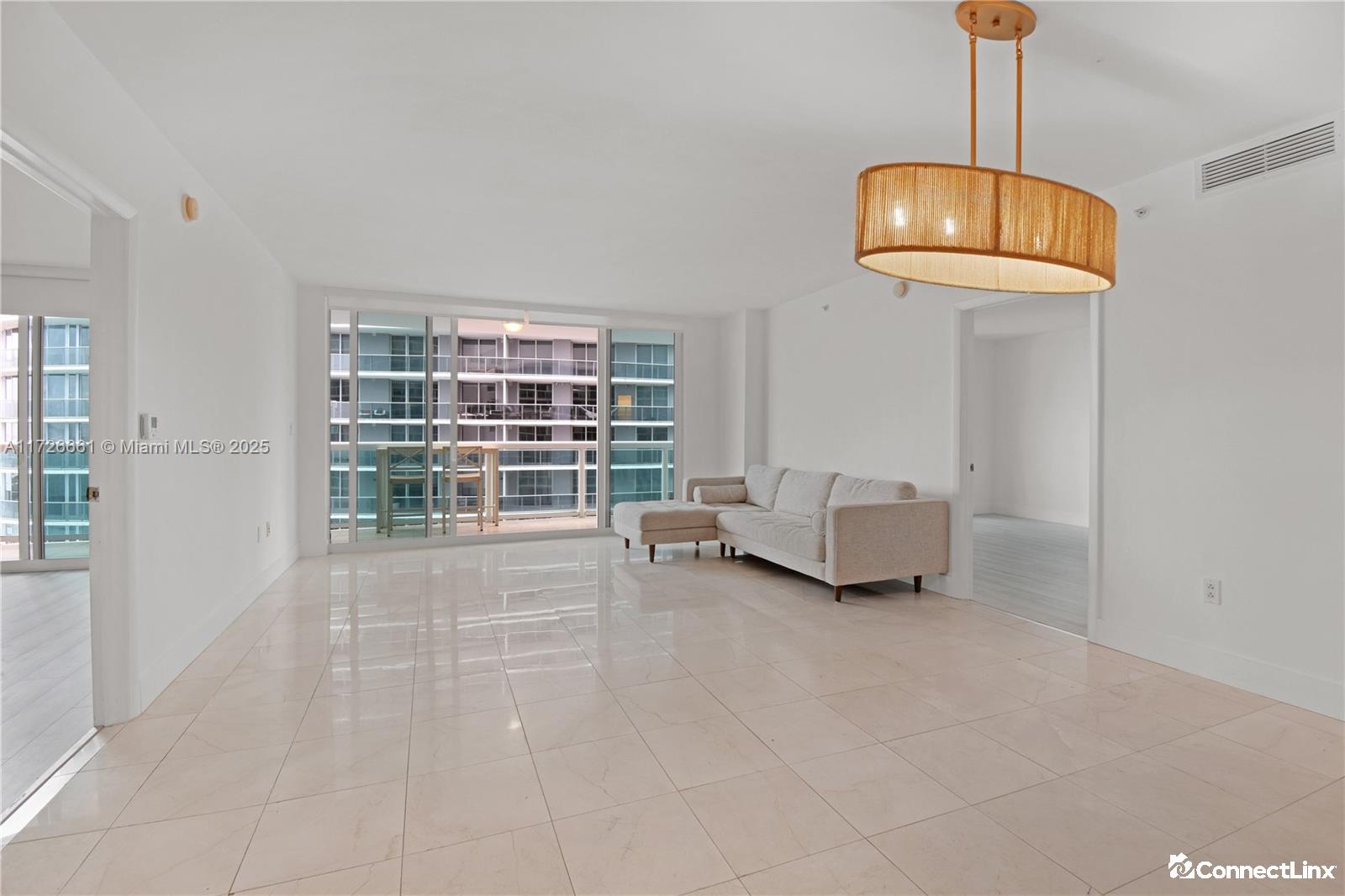 Photo 7 of 2 bed condo in Miami