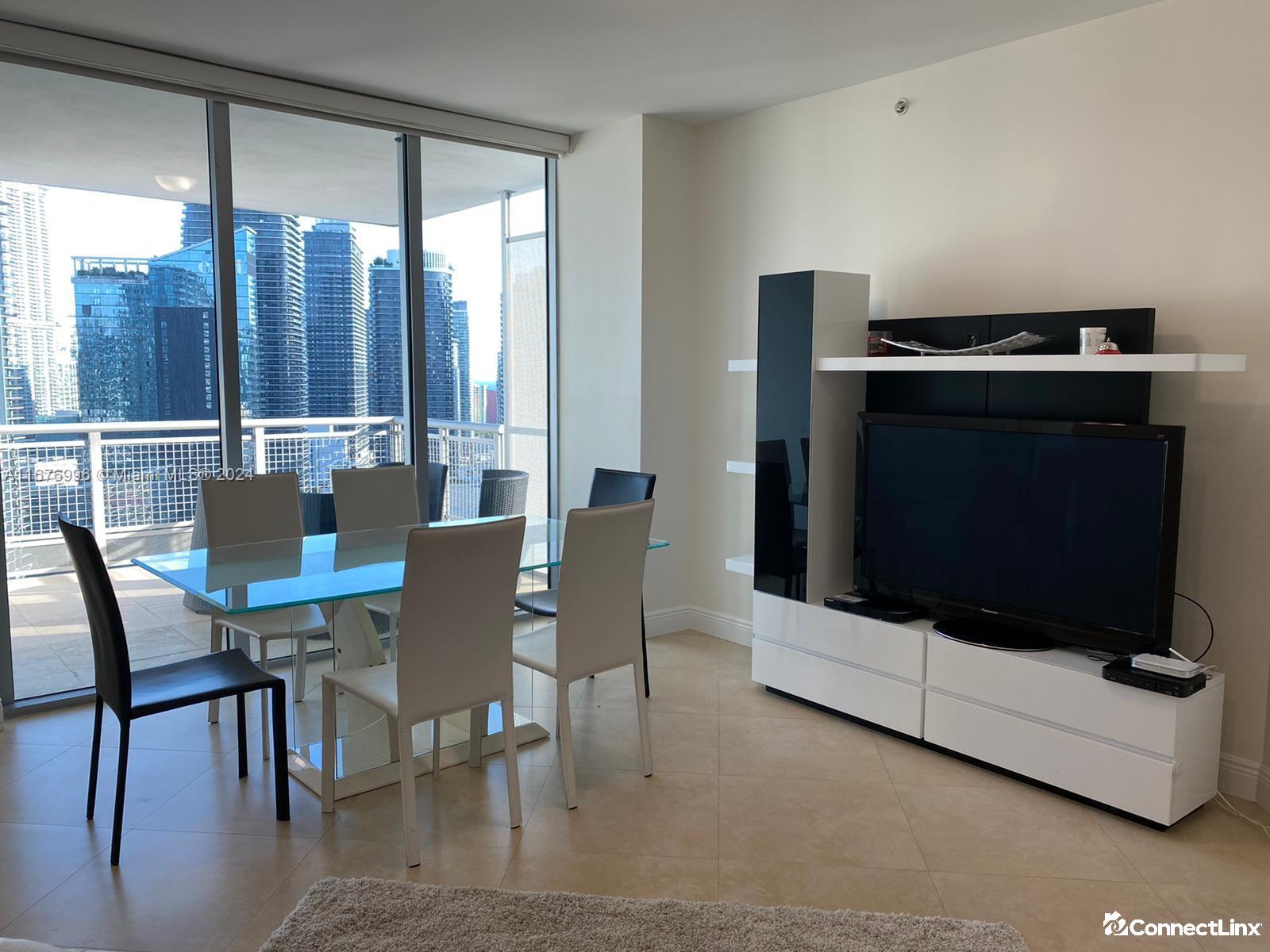 Photo 5 of 2 bed condo in Miami