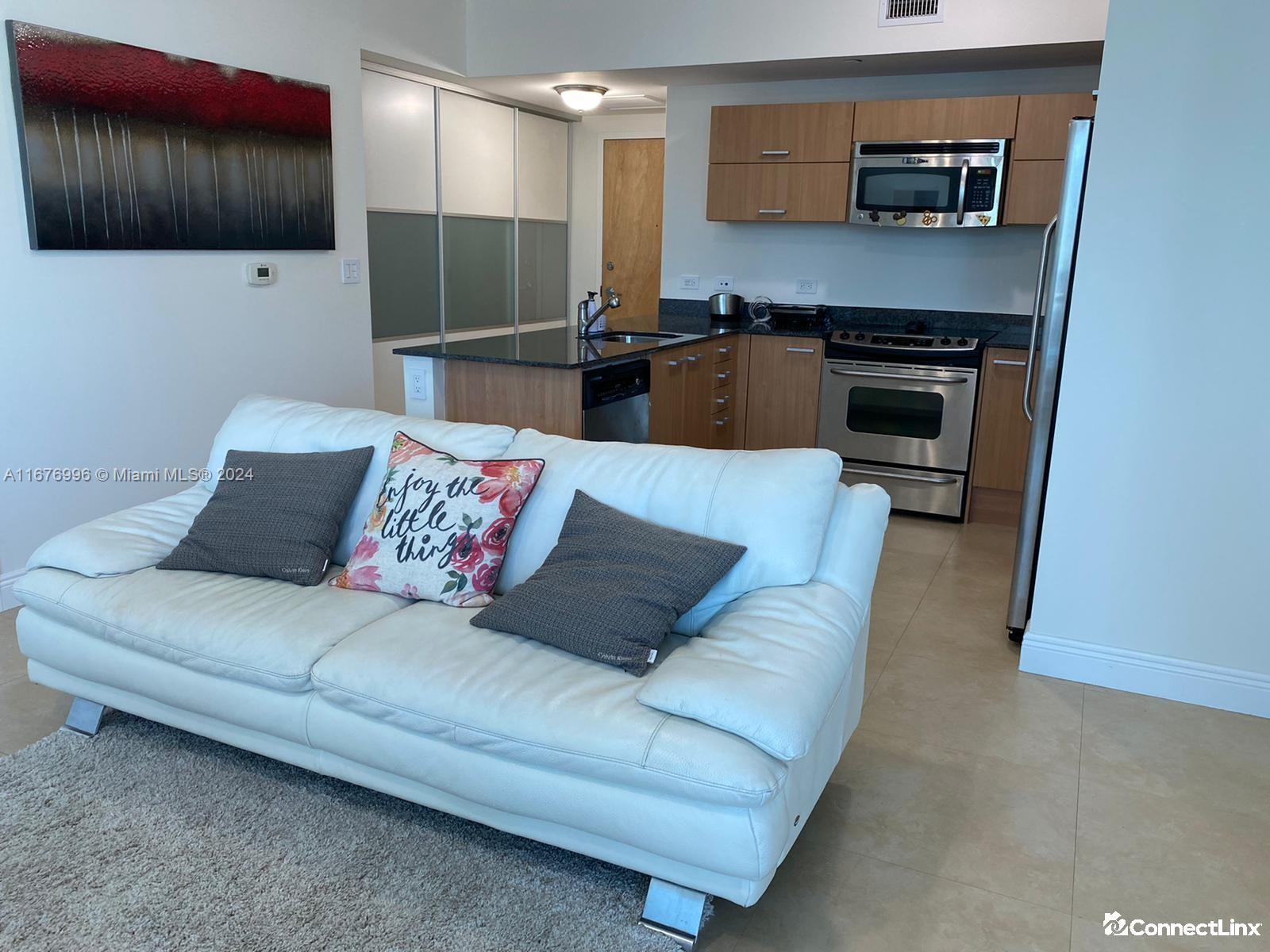 Photo 8 of 2 bed condo in Miami