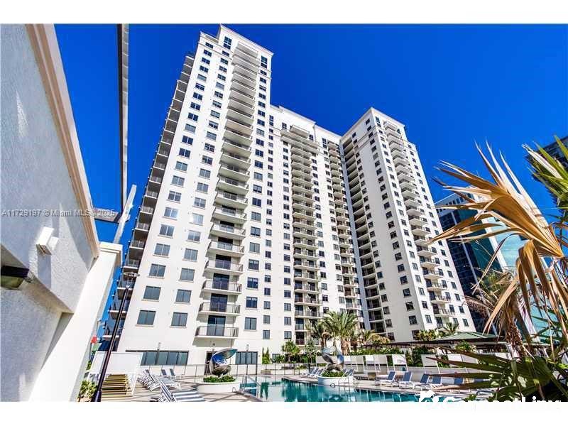 2 Bed Condo in Miami