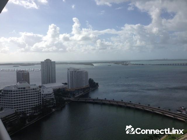 Photo 5 of 2 bed condo in Miami