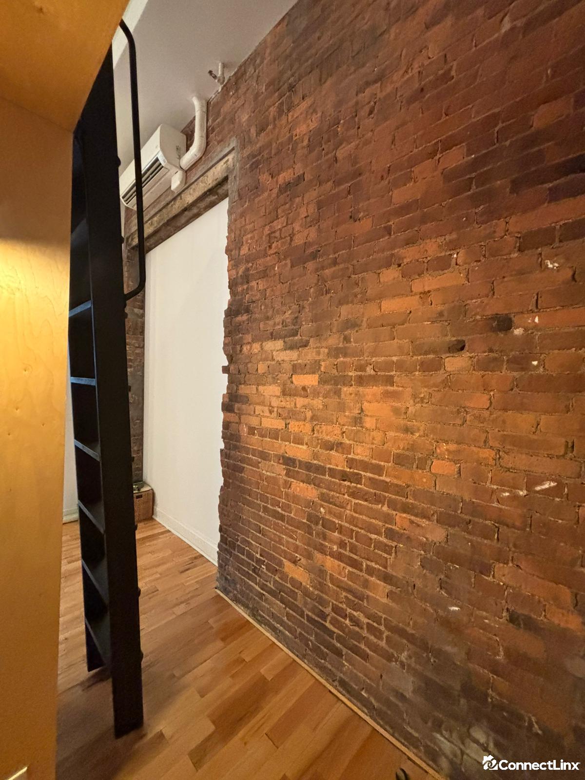 Photo 7 of apartment in New Haven