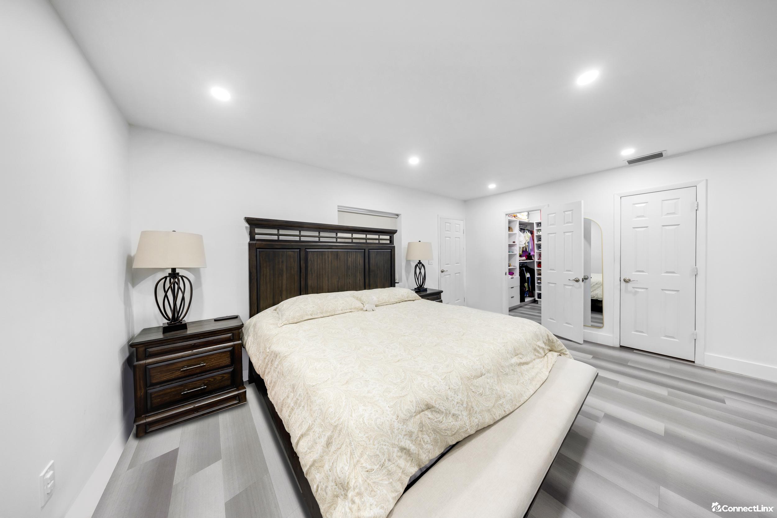 Photo 8 of 3 bed single family home in Hialeah