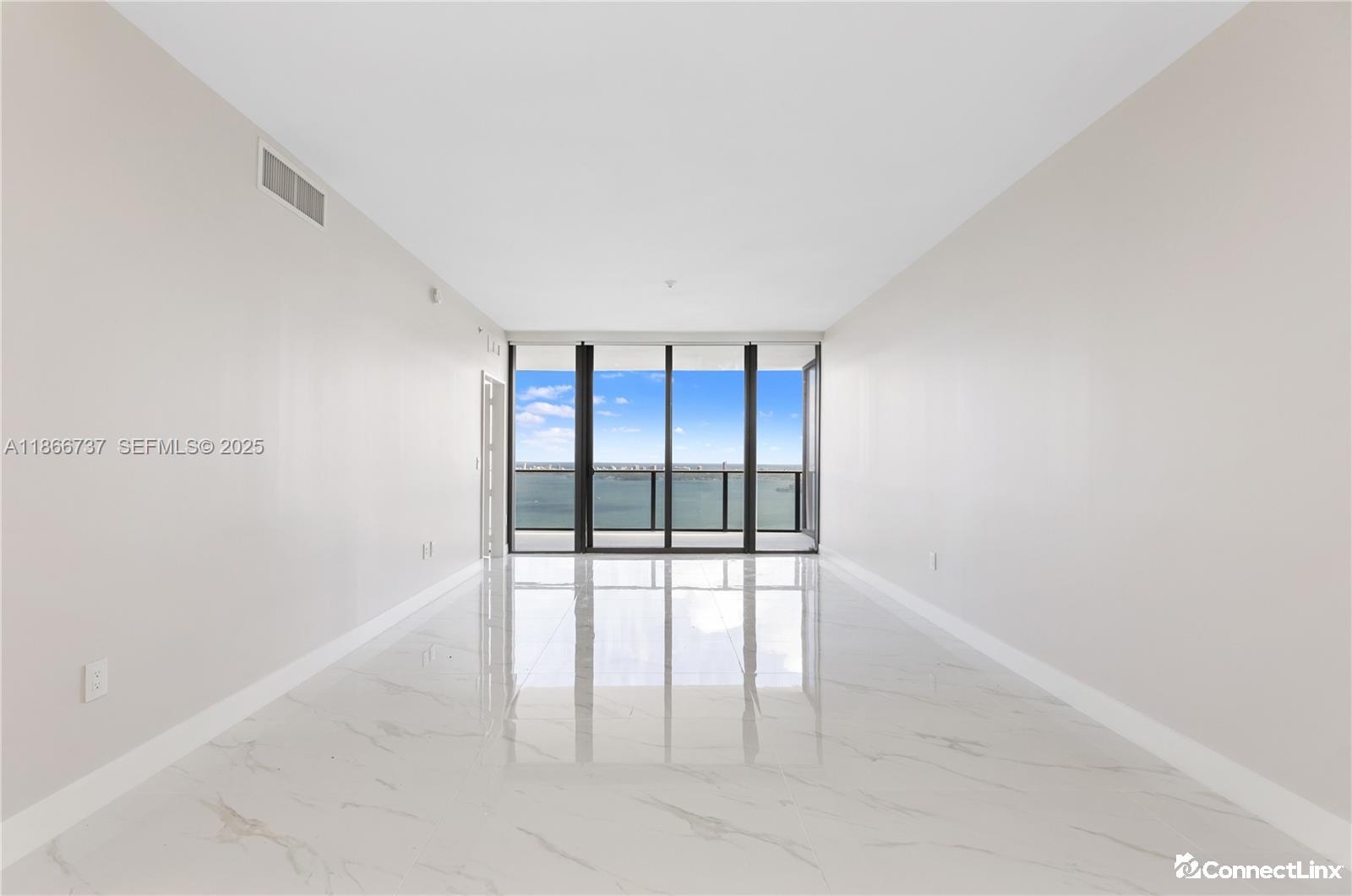 Photo 2 of 3 bed condo in Miami