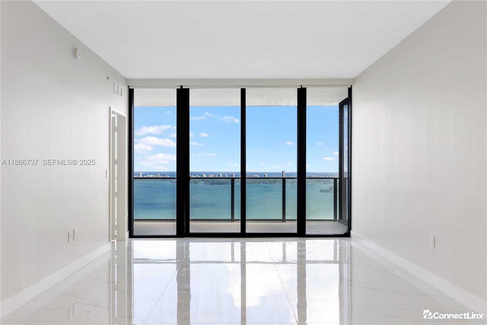 Photo 6 of 3 bed condo in Miami