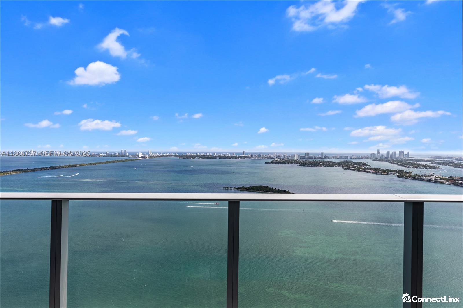 Photo 7 of 3 bed condo in Miami