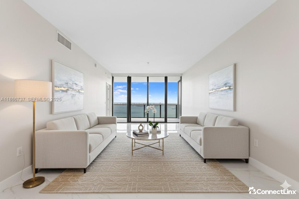 Photo 8 of 3 bed condo in Miami