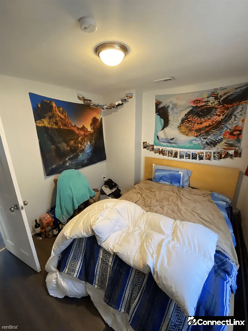 Photo 5 of 4 bed apartment in New Haven